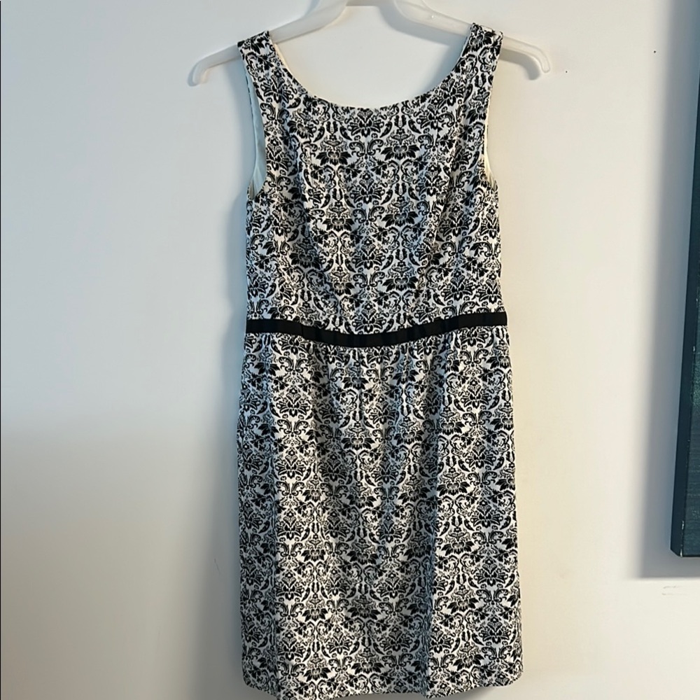 LOFT Elegant Black and White Sleeveless Dress SIZE 8